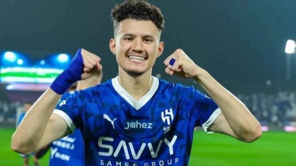 الهلال يرفع عرضه لتجديد عقد الحمدان قبل غلق سوق الانتقالات