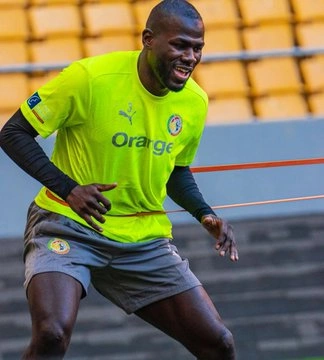 G8SwMi8WIAYO6UY.jpg G8SwMi8WIAYO6UY.jpg