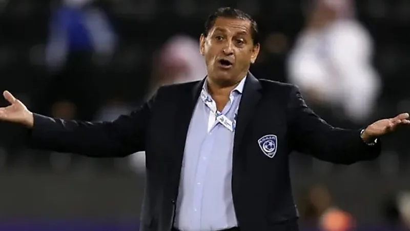 مدرب الهلال السابق