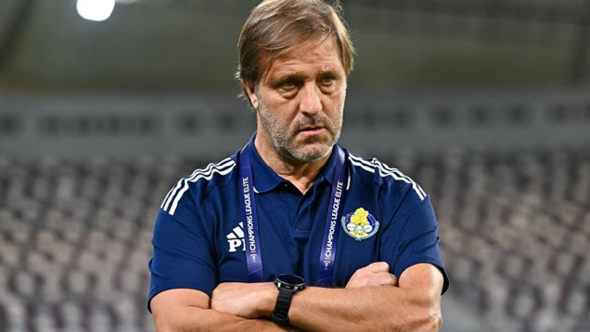 بيدرو مارتينيز بيدرو مارتينيز