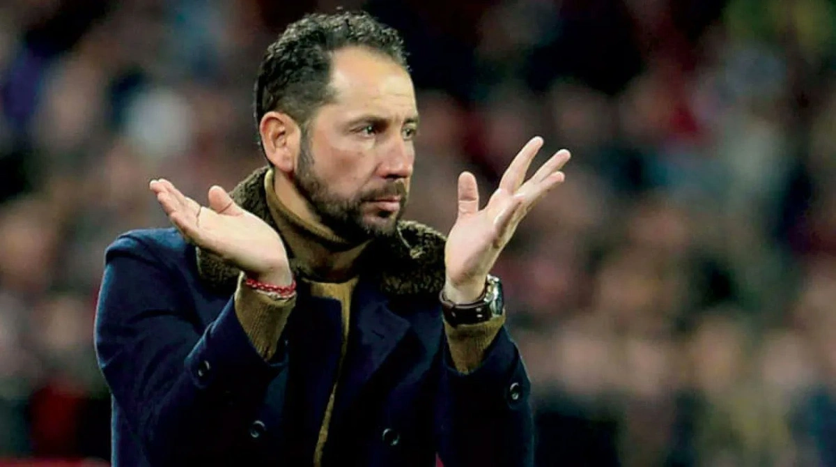 الإسباني ماشين الإسباني ماشين