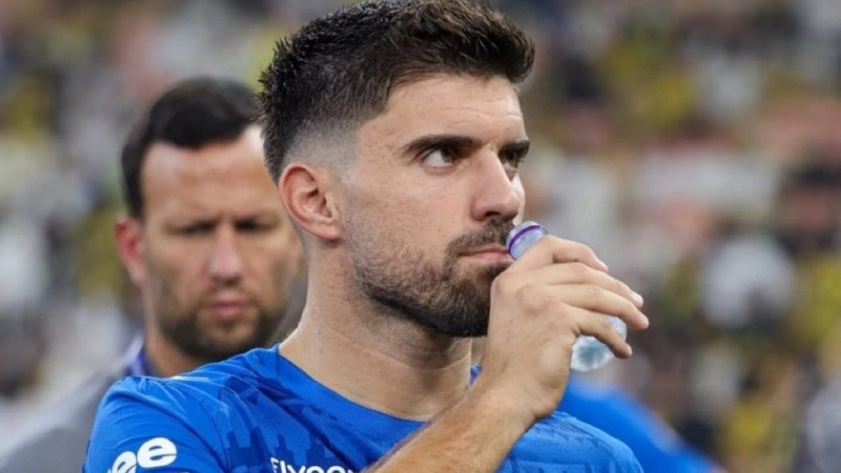 نيفيز عن هدفه العكسي: لم أتوقع أن بونو لن يتصدى للكرة نيفيز عن هدفه العكسي: لم أتوقع أن بونو لن يتصدى للكرة