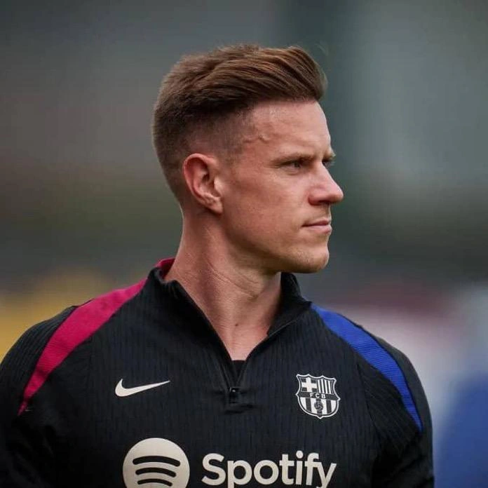 برشلونة الإسباني. برشلونة الإسباني.