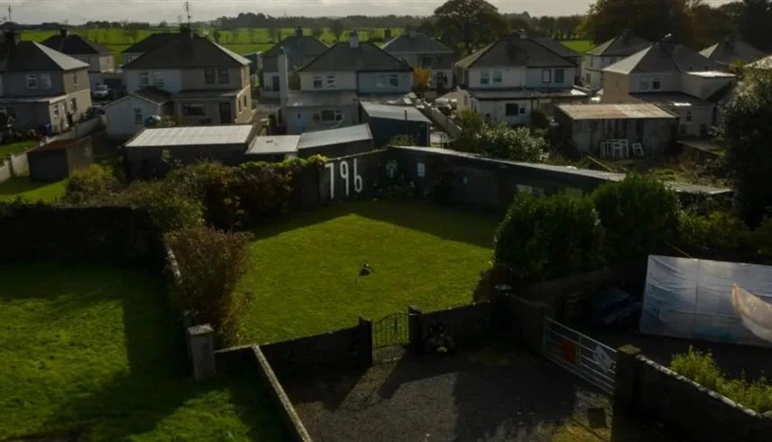 أعمال تنقيب , دار رعاية الأمهات والأطفال , بلدة توام الأيرلندية , مقبرة لدفن الرضع أعمال تنقيب , دار رعاية الأمهات والأطفال , بلدة توام الأيرلندية , مقبرة لدفن الرضع