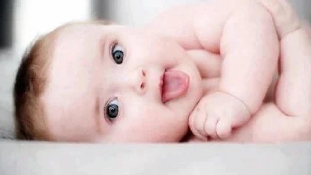 شو بو, Duoyi, ملياردير صيني, تأجير الأرحام, أطفال, الولايات المتحدة, تانغ جينغ, نزاع حضانة, كاليفورنيا