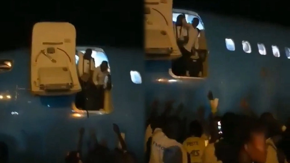 الطيران, طائرة ركاب ,مطار كيندو ,الكونغو الطيران, طائرة ركاب ,مطار كيندو ,الكونغو