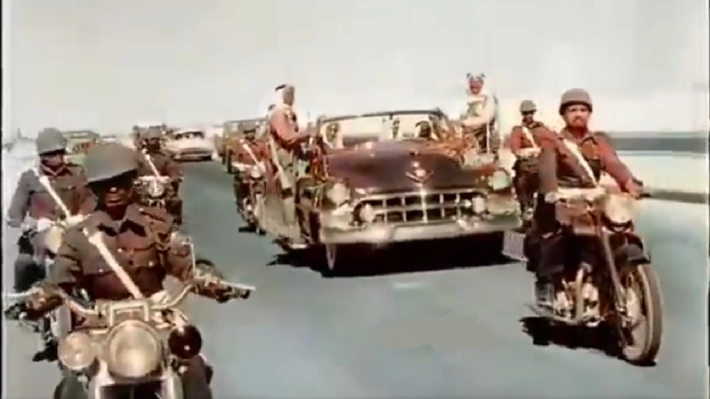 الملك سعود بن عبد العزيز, الرئيس الباكستاني, إسكندر ميرزا, الرياض,موكب تاريخي, الرياض القديمة الملك سعود بن عبد العزيز, الرئيس الباكستاني, إسكندر ميرزا, الرياض,موكب تاريخي, الرياض القديمة