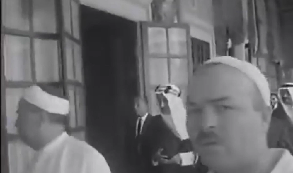 الملك فيصل بن عبد العزيز , تونس, الجامع الكبير , الصلاة