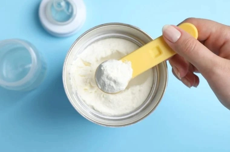 شركة نستله , حليب الأطفال , مادة سامة, أعراض, مادة السيريوليد