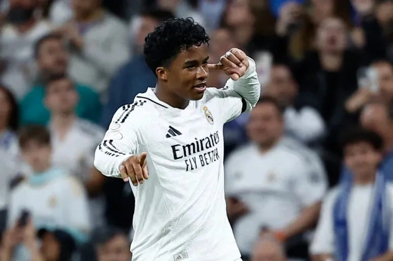 b6c112ad-9f14-49f2-ada5-2cf9323f07b0.jpg b6c112ad-9f14-49f2-ada5-2cf9323f07b0.jpg