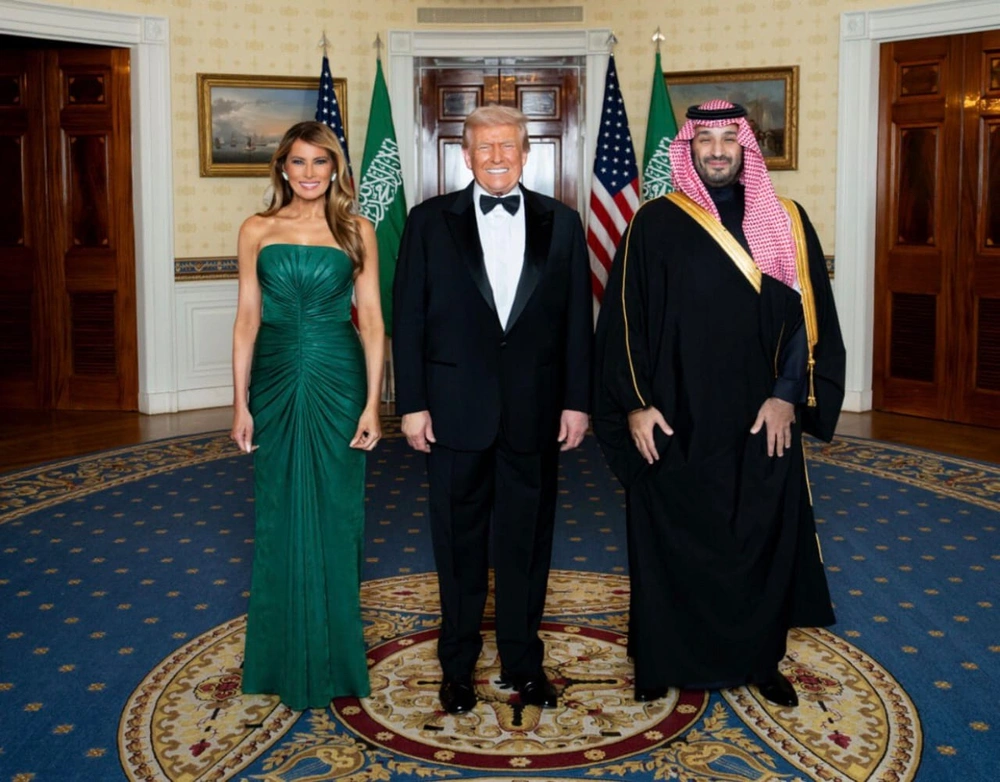 b8a75da6-5dfb-4b2a-ba06-ec5d3796aa15.jpg b8a75da6-5dfb-4b2a-ba06-ec5d3796aa15.jpg