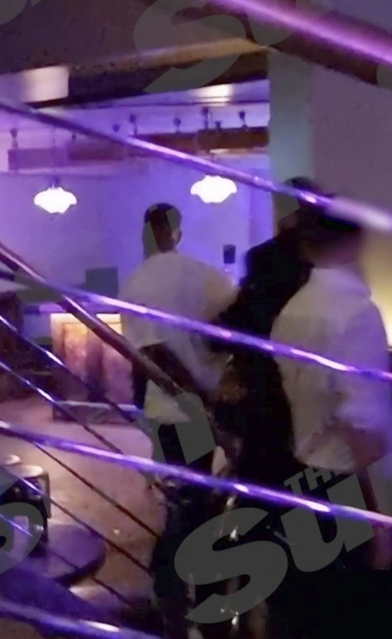 b9f925a4-1f27-46f1-a317-41ef4de2cdef.jpg b9f925a4-1f27-46f1-a317-41ef4de2cdef.jpg