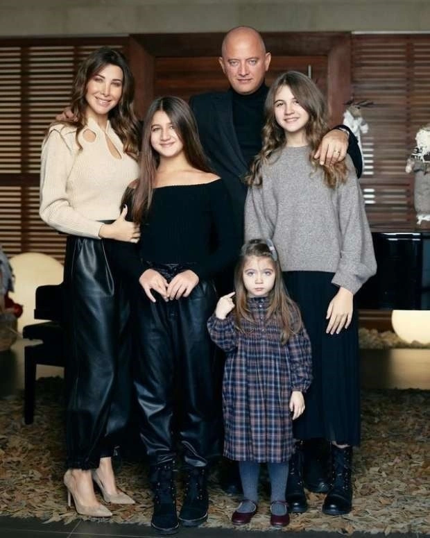 d7900f64-a604-4b98-ba94-ee1971a714fe.jpg d7900f64-a604-4b98-ba94-ee1971a714fe.jpg